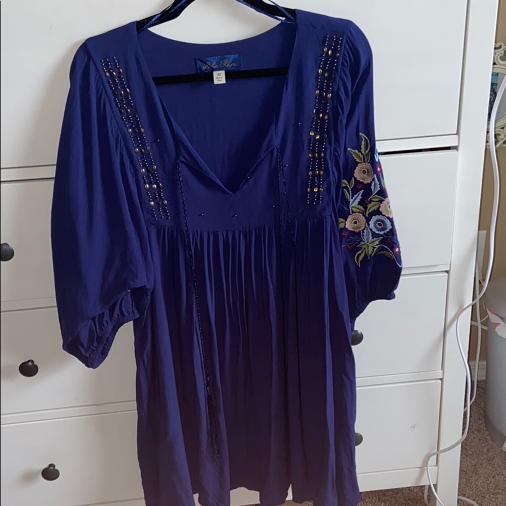 Francesca’s Embroidered Studded Peasant Dress-M